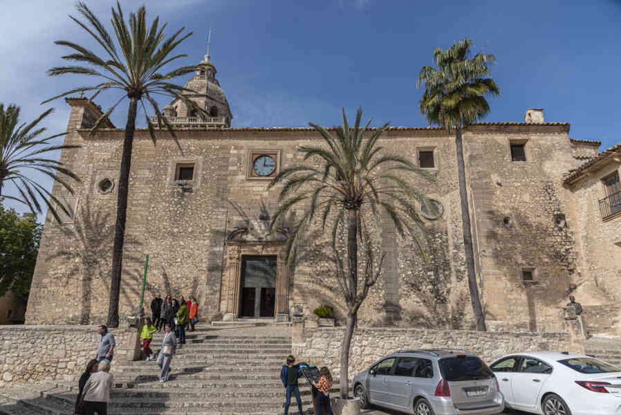 Mallorca - Montuïri 02 - iglesia de Sant Bartomeu.jpg